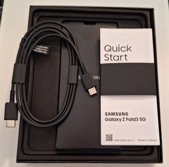 Samsung Galaxy Z Fold3 5G 256GB Black Verizon Only Clean IMEI Low Usage XMAS