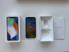 Apple iPhone X – 64GB – Silver (Unlocked) A1865 (CDMA + GSM) – Good