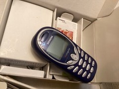 Siemens A56 (Cingular) Untested Vintage Cell Phone Lot Of 4 in a Box