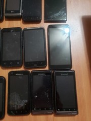 Lot of 40 Hybrid model LG /HTC /BLU and other for parts