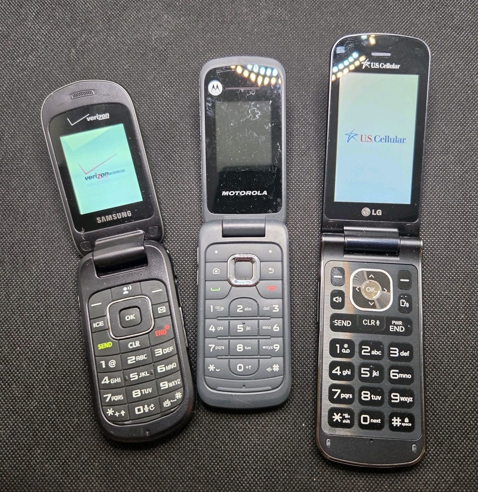 Lot of 3 LG UN530 Motorola WX345 Samsung Gusto 2 SCH-U365 Flip Cell Phones AS IS