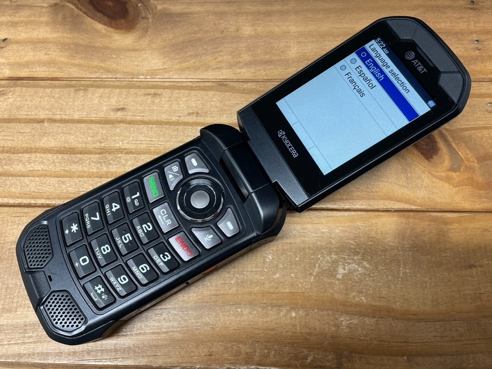 Kyocera DuraXV Epic – E4830 – Rugged Camera Flip Phone (AT&T + Unlocked) Works
