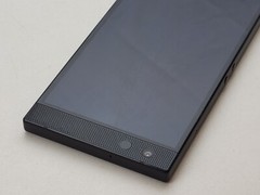 Razer Phone 2 (RZ35-0259) 64GB (GSM Unlocked) – *BAD CHARGR PORT* – J6948