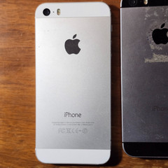 Lot of 2 – Apple iPhone 5s – A1533 – Working – For Parts & Repair Only