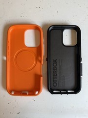 Apple iPhone 17 Bar Smartphone 256GB Blue Unlocked, with free OtterBox