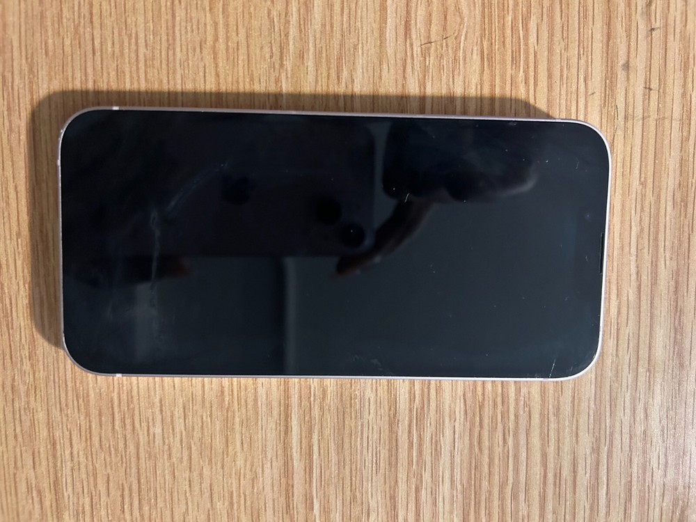 Apple iPhone 13 – 128GB – Starlight (Unlocked)