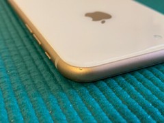 Apple iPhone 8 – 64GB – Gold unlocked A1863 (CDMA + GSM)