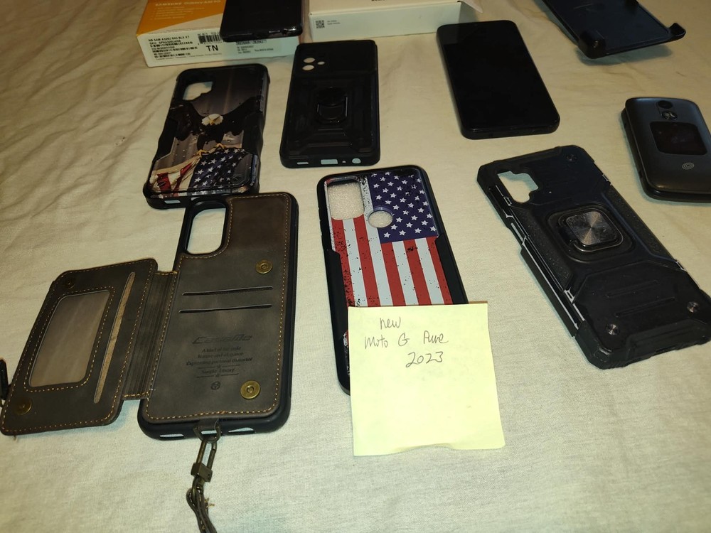 4 Cell phones and accessory Bundle Samsung Celero