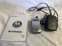 Motorola V220 Flip Phone.  Cingular/ATT AT&T GSM 850/1800/1900! EXCELLENT!