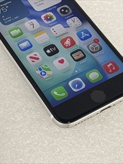 Apple iPhone Se 2 (A2275) 64GB, Silver, iOS 26 (Unlocked)