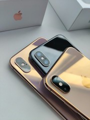 Apple iPhone XS 64/256GB Unlocked Resealed With Accessories Random Color