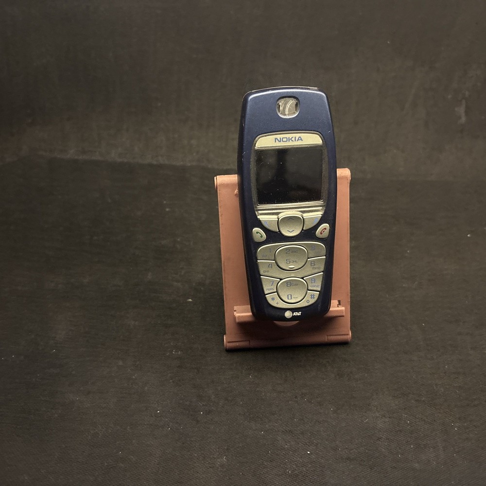 Nokia 3560 Blue and Silver Looks New – untested