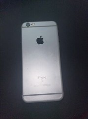 Apple iPhone 6s – 64GB – Silver (Unlocked) A1688 (CDMA + GSM)