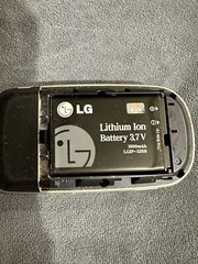 LG VX8360 Blue Flip Phone (Verizon) Untested
