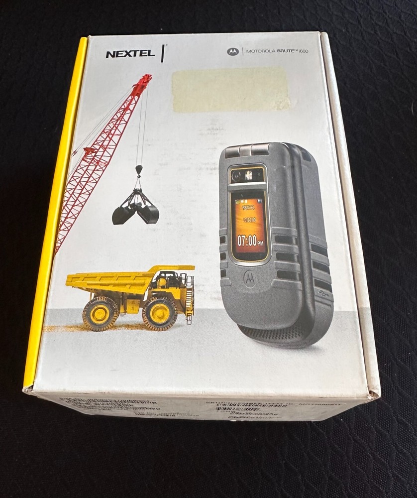 Motorola Nextel Brute i680 Black Cellular Phone Brand New Open Box w/Accessories