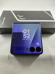 Samsung Galaxy Z Flip 7 – 256GB – (Carrier Unlocked) – Blue shadow