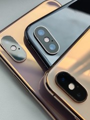 Apple iPhone XS 64/256GB Unlocked Resealed With Accessories Random Color