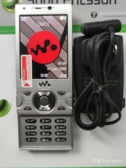 Sony Ericsson w995 w995i 3G WIFI Bluetooth GPS 8MB Camera mobile Keyboard phone