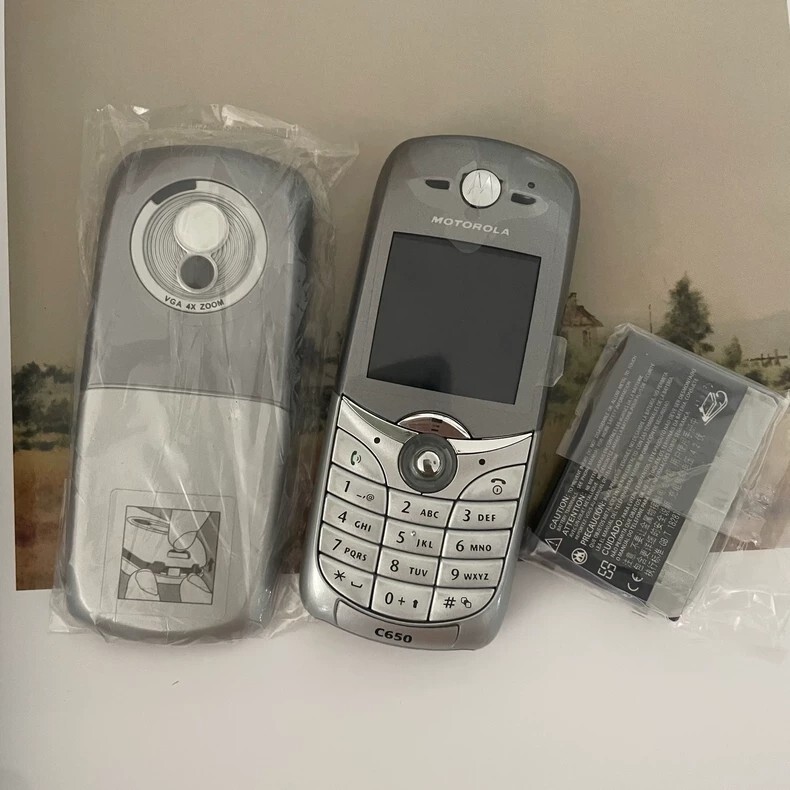 Classic Motorola C650 0.3MP 2G Single-sim (Unlocked) free ship