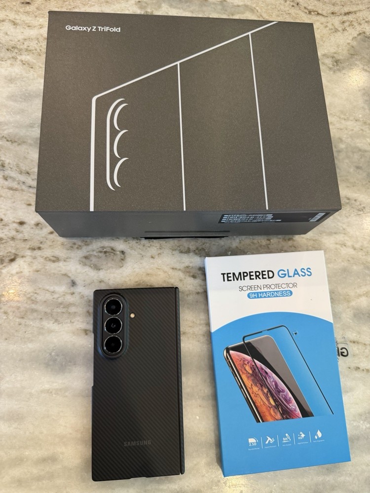 Samsung Galaxy Z TriFold – 512 GB – Crafted Black (Unlocked) Never Activated