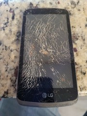 CRACKED AS IS LG Optimus Zone 3 Prepaid Verizon LG-VS425LPP Smart Phone
