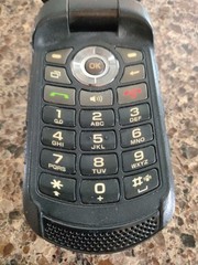 Kyocera DuraXE E4710- 8GB – Black AT&T Rugged Flip Phone – Works Good SHIPS FAST
