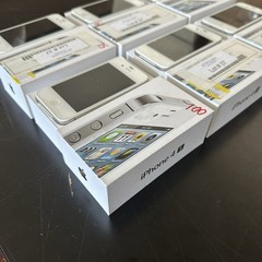Apple iPhone 4s 16GB White A1387 Smartphone – New Open Box – Sold Individually