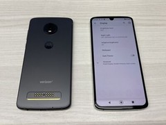 Original Motorola XT1980-4 Moto Z4 Verizon 4G LTE 128GB Smart Phone OPEN BOX A+