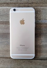 White/Gold Apple ipad and iphones -Lot of 3 For Parts or Repair (All Power On)