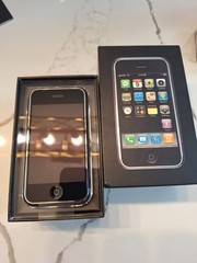 Apple iPhone 2G 1st Generation A1203 8GB Vintage Rare Collectible Original