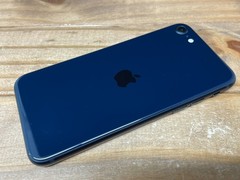 Apple iPhone SE 3rd Gen. – A2595 – 64 GB – Black (Unlocked) Works – 95% Bat