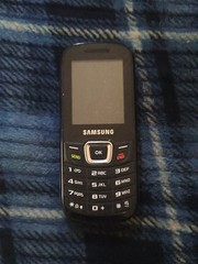 Samsung SGH-S150G Bar Cellular Phone Black (Tracfone) 2.1″ LCD Screen w/ Battery