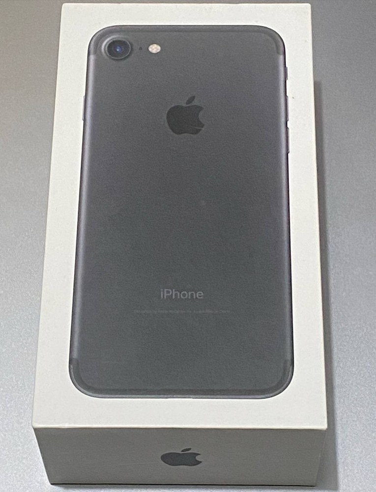 Total Wireless Apple iPhone7 32GB, Black Lockeded For Total Wireless Only