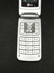 LG AX275 – Silver and Black ( Alltel ) Very Rare Cellular Flip Phone