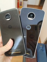 Lot of 8 Motorola Moto Z2 / G7 Power and other For parts