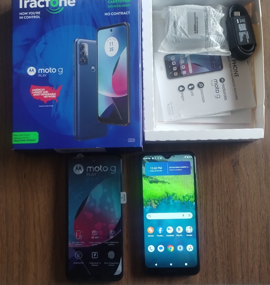 2 (two) used Tracfone cell phones – Motorola Moto G Play & Nokia C110!