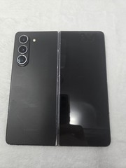 Samsung Galaxy Z Fold5- 256GB – Unlocked – Cracked Back – READ Description