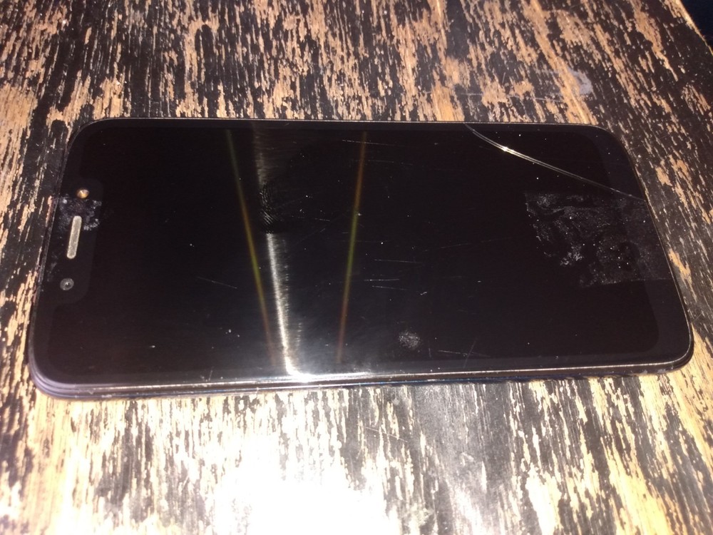 Motorola Moto G7 Play – 32 GB – Unlocked – For Parts – Read
