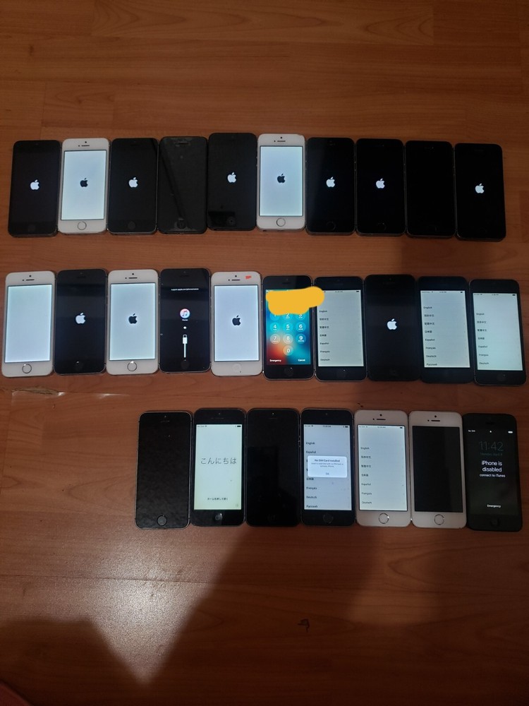 Lot of 27 Apple iPhone 5S and 5 16GB or 32GB or 64GB For parts