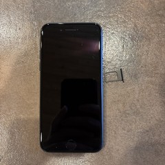 APPLE IPHONE 7 – 32 GB – UNLOCKED – GOOD CONDITION