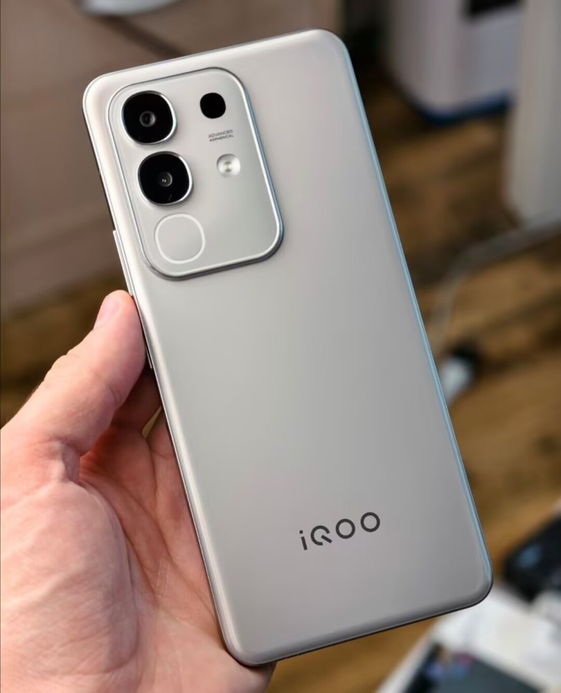 vivo iQOO Z10x 50MP 128GB/256GB/512GB Dimensity 7300 6.72″ Original Mobile phone