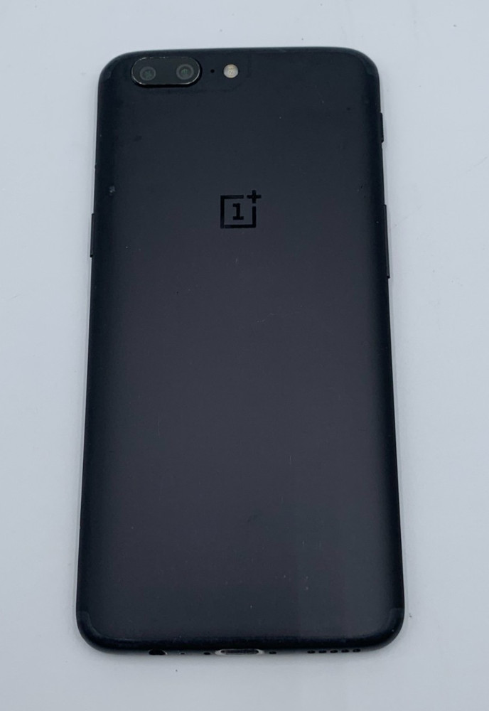 OnePlus 5 Dual A5000 64GB Black Unlocked Android Smartphone FAIR