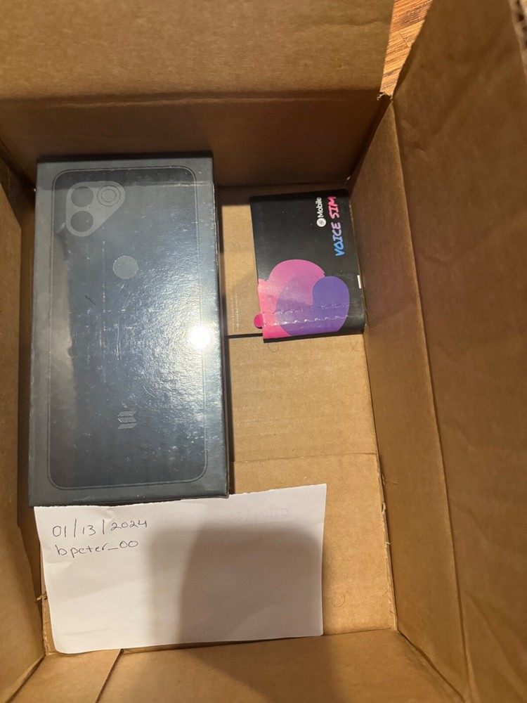 Solana Saga Smartphone – Sealed, Helium MOBILE SIM – Brand New