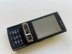 Genuine Nokia N95 8GB Mobile Phone NO BATTERY