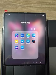 Samsung Galaxy Z Fold3 – 12+256 GB – (Unlocked) Excellent