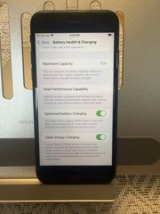 Apple iPhone SE (2nd Gen) 64GB Black Unlocked iOS 4.7in 12MP