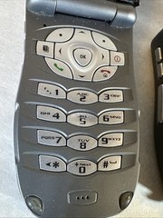 2 Motorola i series i836 – Gray ( Nextel ) Cellular Flip Phones Parts Untested