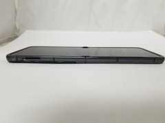 Motorola Razr 2024 256GB Gray XT2453-3 (Unlocked) Damaged zD3403