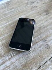 Apple iPhone 3G 8GB Black A1241 (GSM) Needs Update and Repair Second Generation