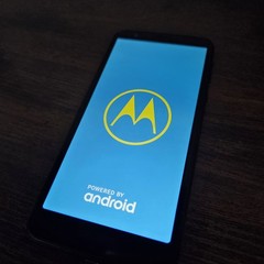 Motorola moto e6 16GB Fair Shape – Battery Drains